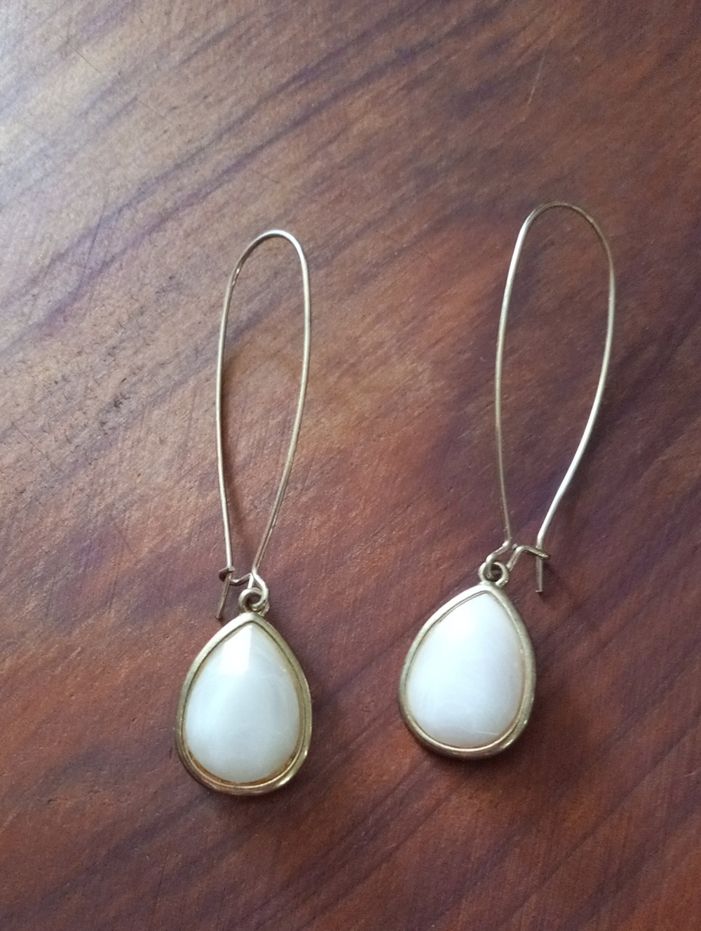 Gold Tone Pale Pink Teardrop Long Wire Dangle Drop Earrings Boho